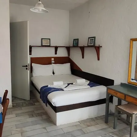 Oleander's Garden Traditional Cretan Aparthotel *