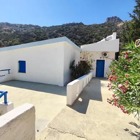 Oleander's Garden Traditional Cretan Hotel de apartamente Ferma