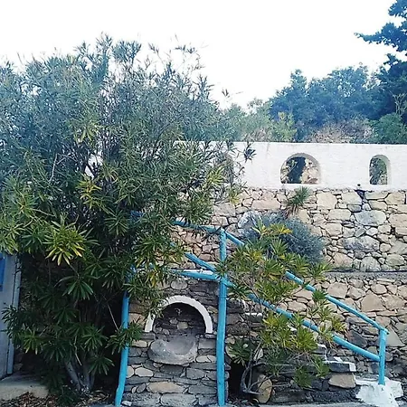 Oleander's Garden Traditional Cretan *